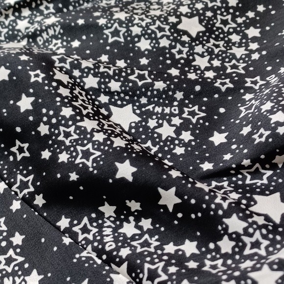 DKNY Star-Print Tie-Waist Robe sz small - Picture 12 of 12